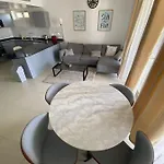 Luxury Golf Lake Apartments